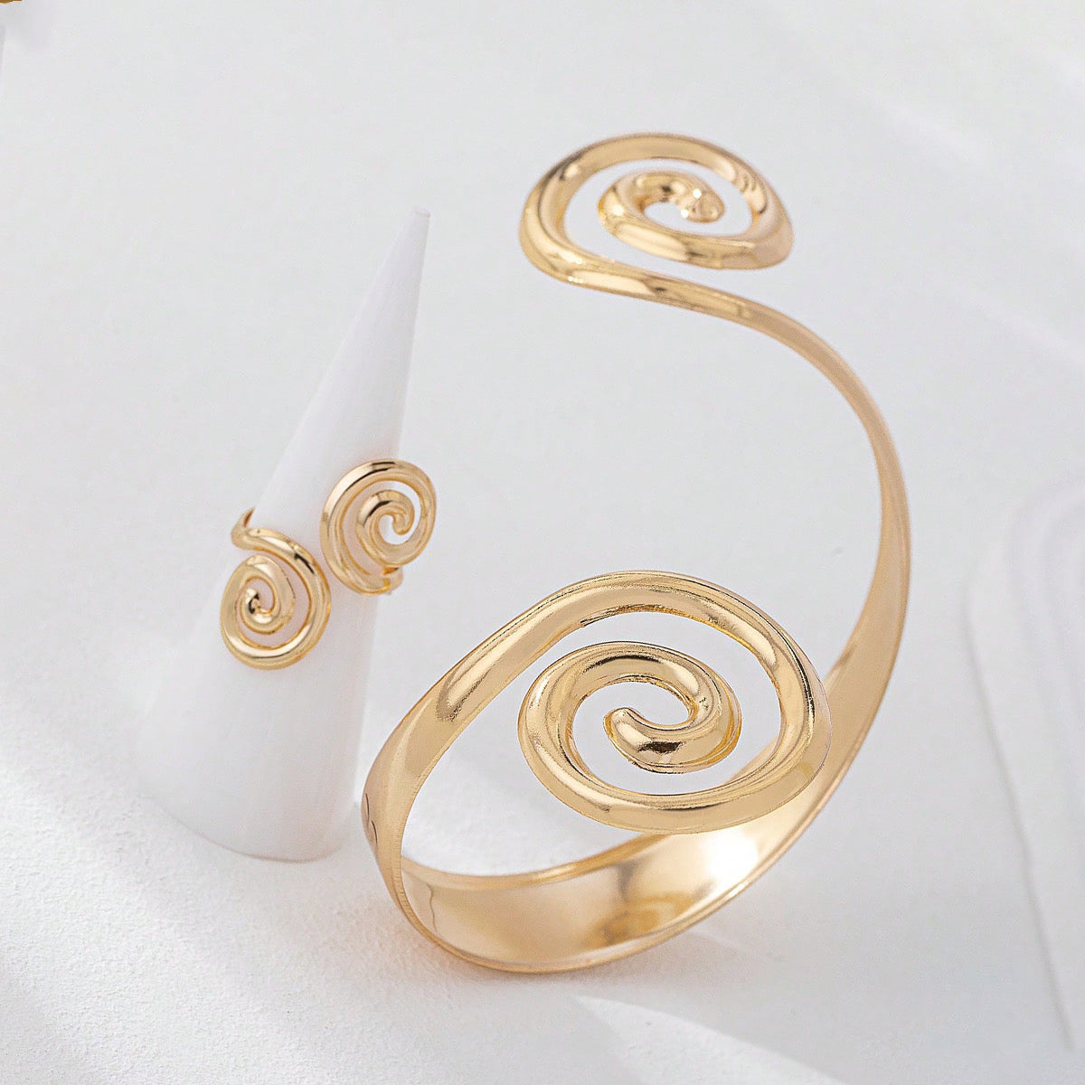 Conjunto pulsera y sortija Geométrica