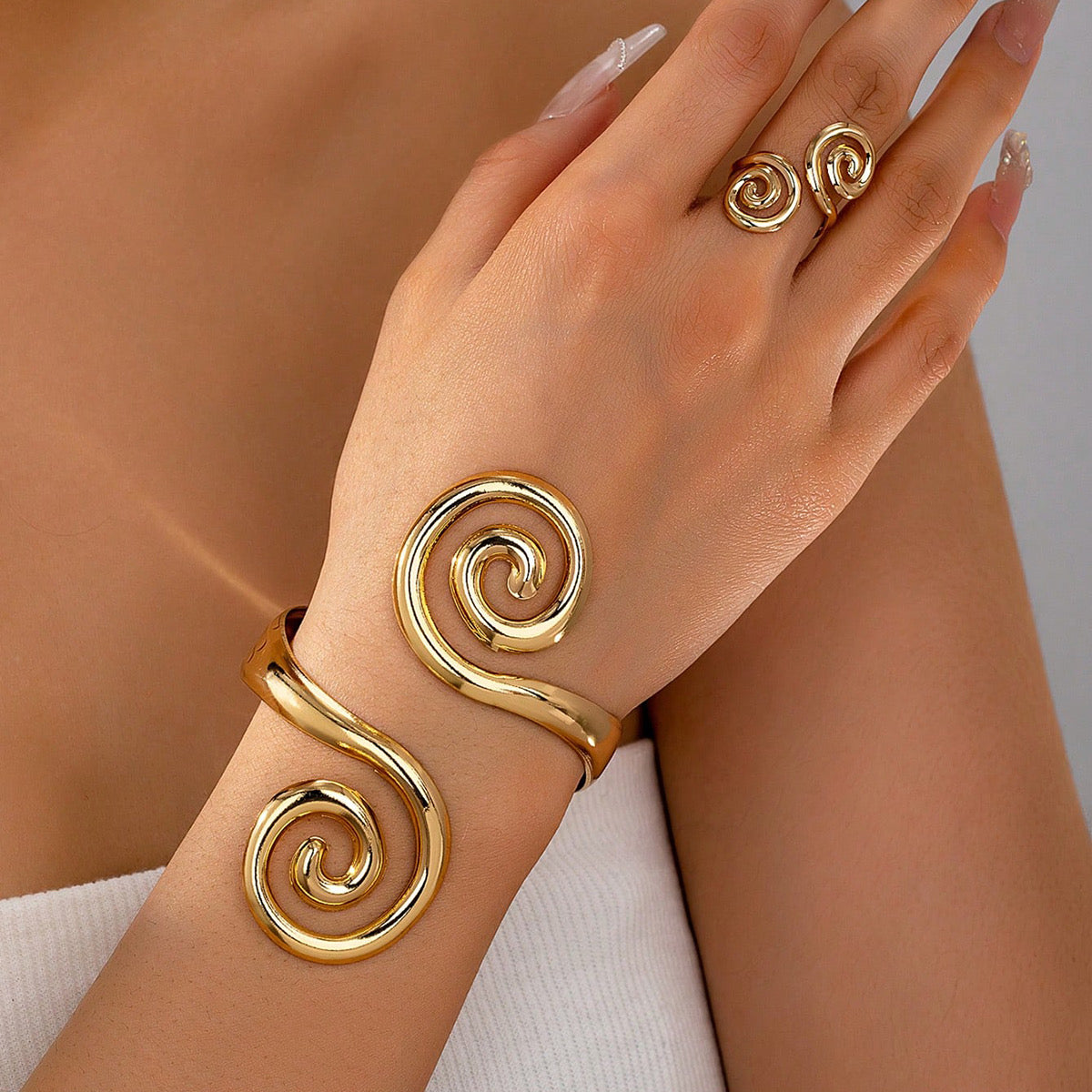 Conjunto pulsera y sortija Geométrica