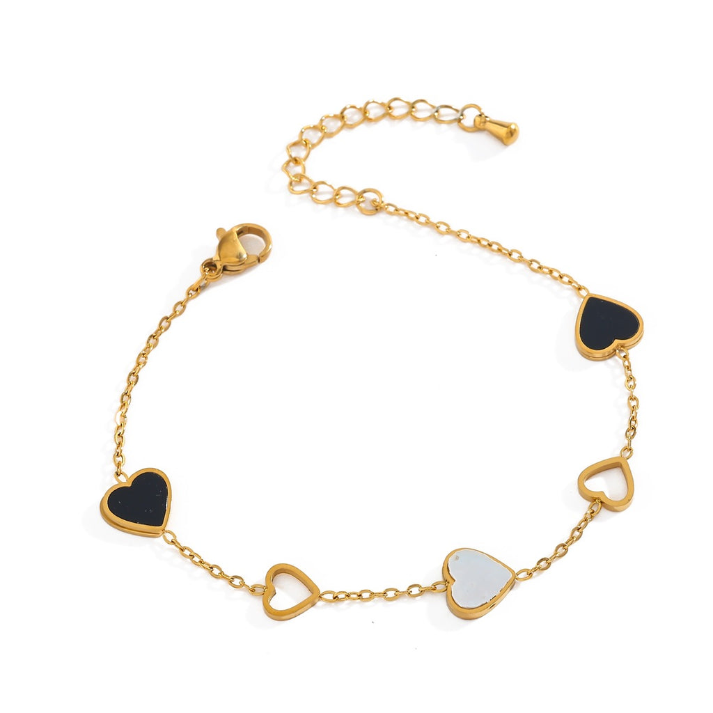 Pulsera con corazones