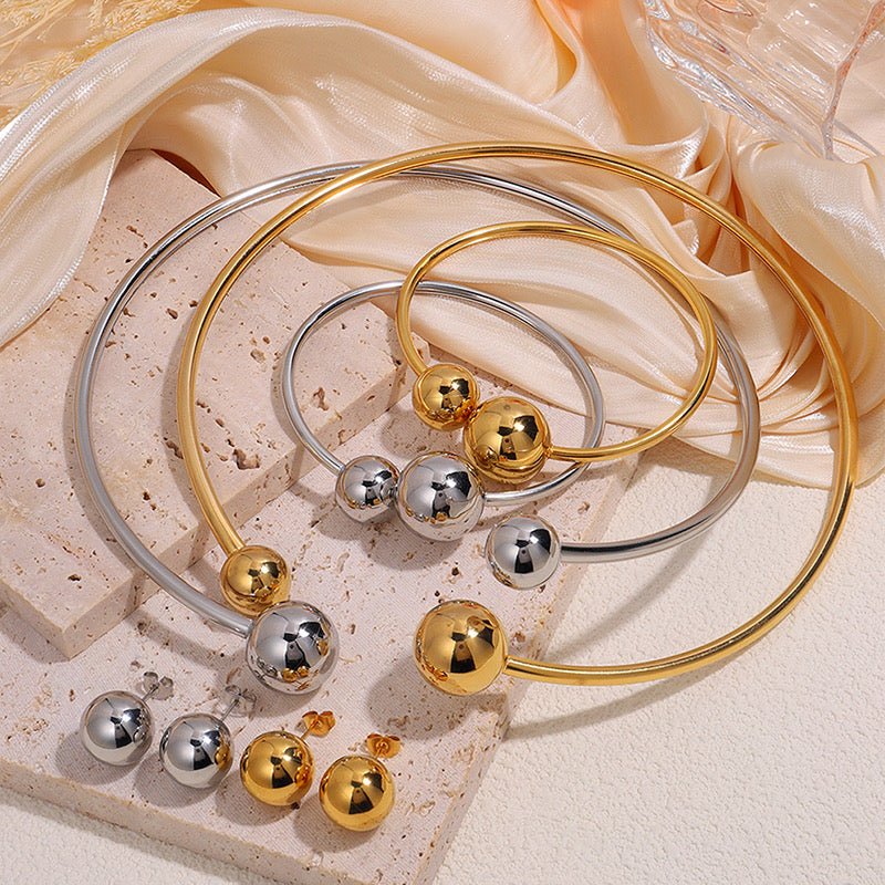 Set Gargantilla de bola, pulsera y aretes